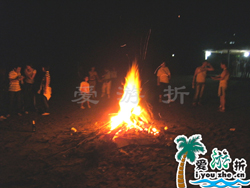 虹鱒魚一條溝你來我往民富客樂家